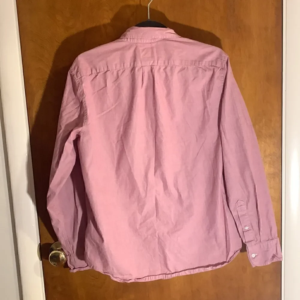 GUC J crew pink button down shirt! Size M